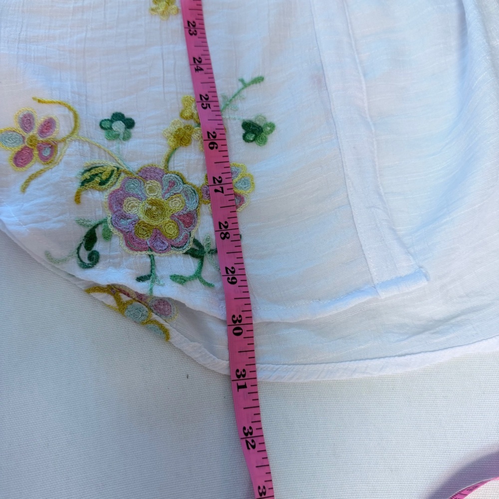 Anthropologie Fig and Flower White Sheer Floral Embroidered Boho Button Up Top L - Picture 9 of 9
